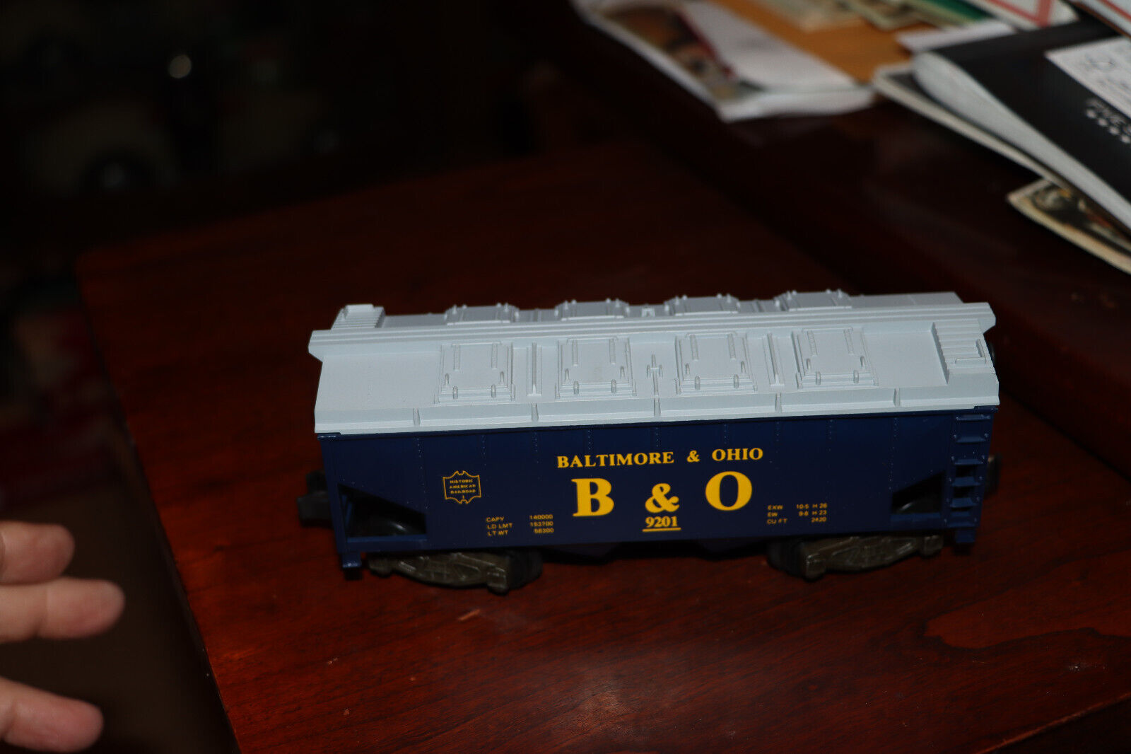 American Flyer 4-9201 S Scale Baltimore & Ohio Covered Hopper in EXCELLENT COND. thumbnail