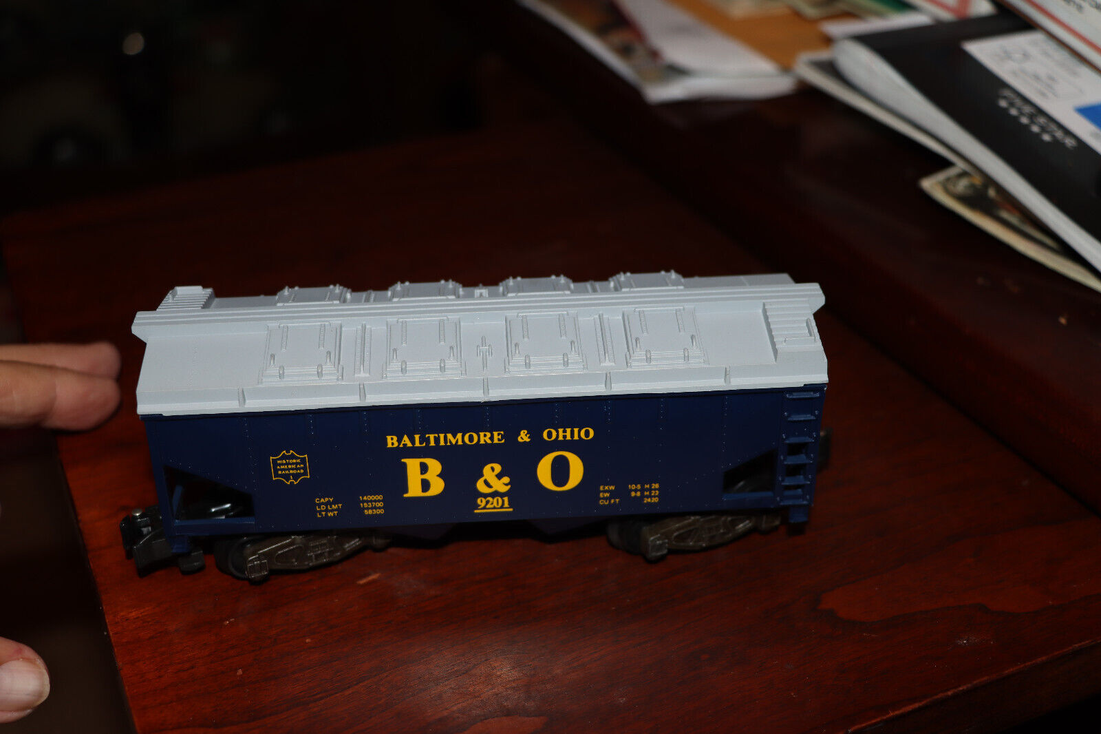 American Flyer 4-9201 S Scale Baltimore & Ohio Covered Hopper in EXCELLENT COND. thumbnail