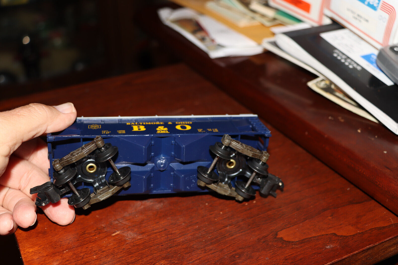 American Flyer 4-9201 S Scale Baltimore & Ohio Covered Hopper in EXCELLENT COND. thumbnail