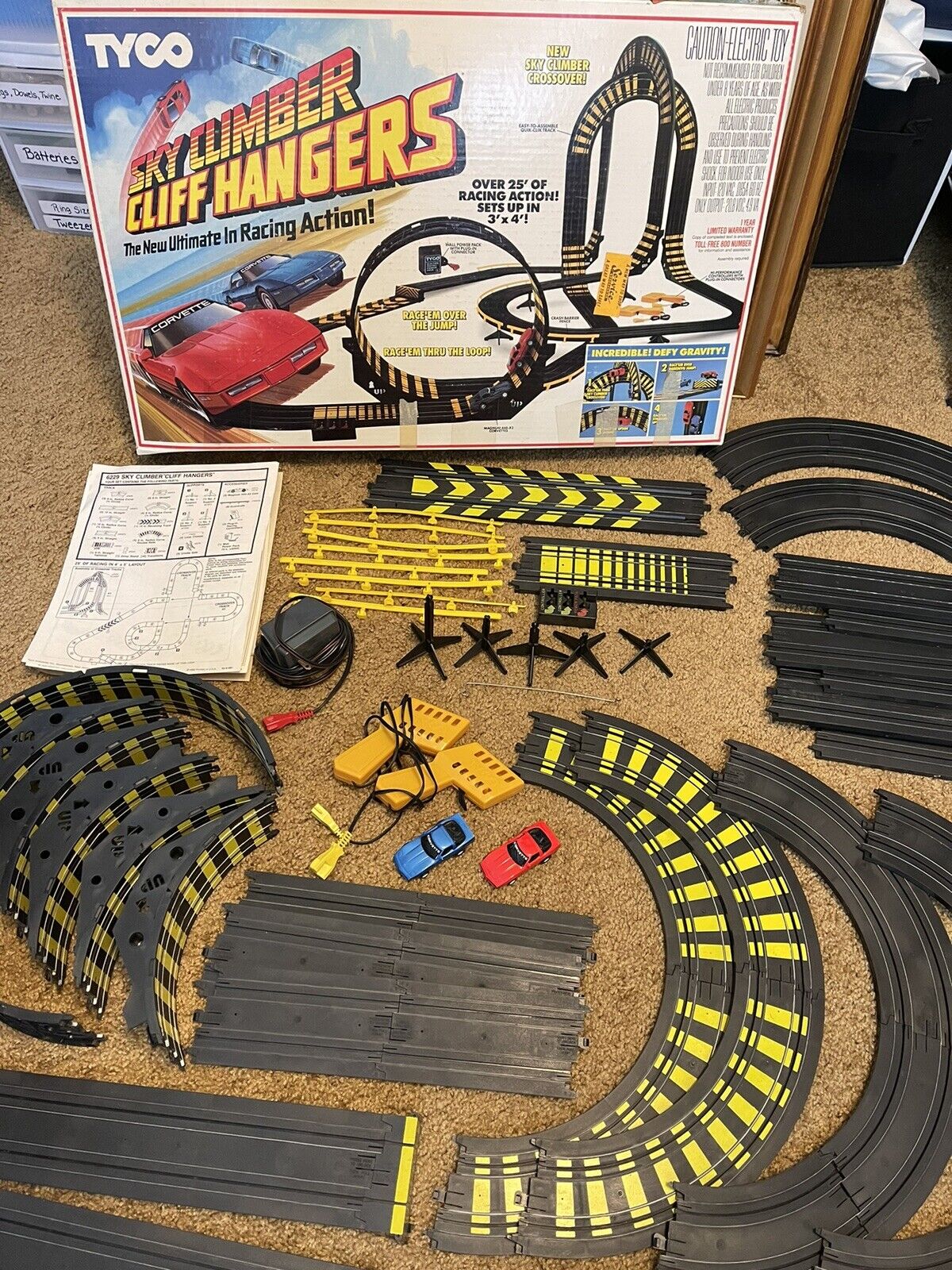 1989 Vintage Tyco Sky Climber Cliff Hangers Slot Car Track in Box No. 6229 XLNT thumbnail