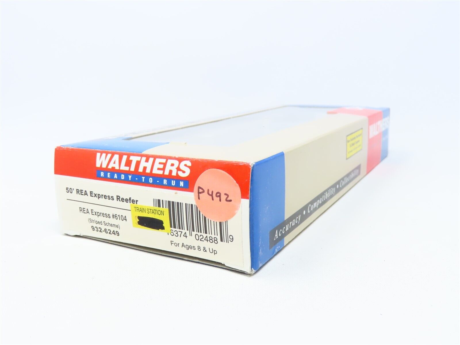 HO Scale Walthers #932-6249 REX Railway Express Agency 50' REA Express Reefer thumbnail