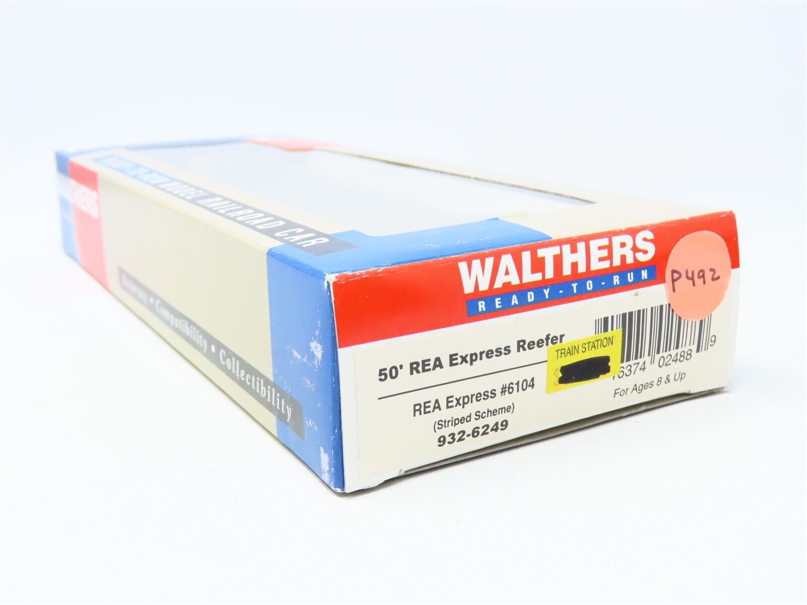 HO Scale Walthers #932-6249 REX Railway Express Agency 50' REA Express Reefer thumbnail