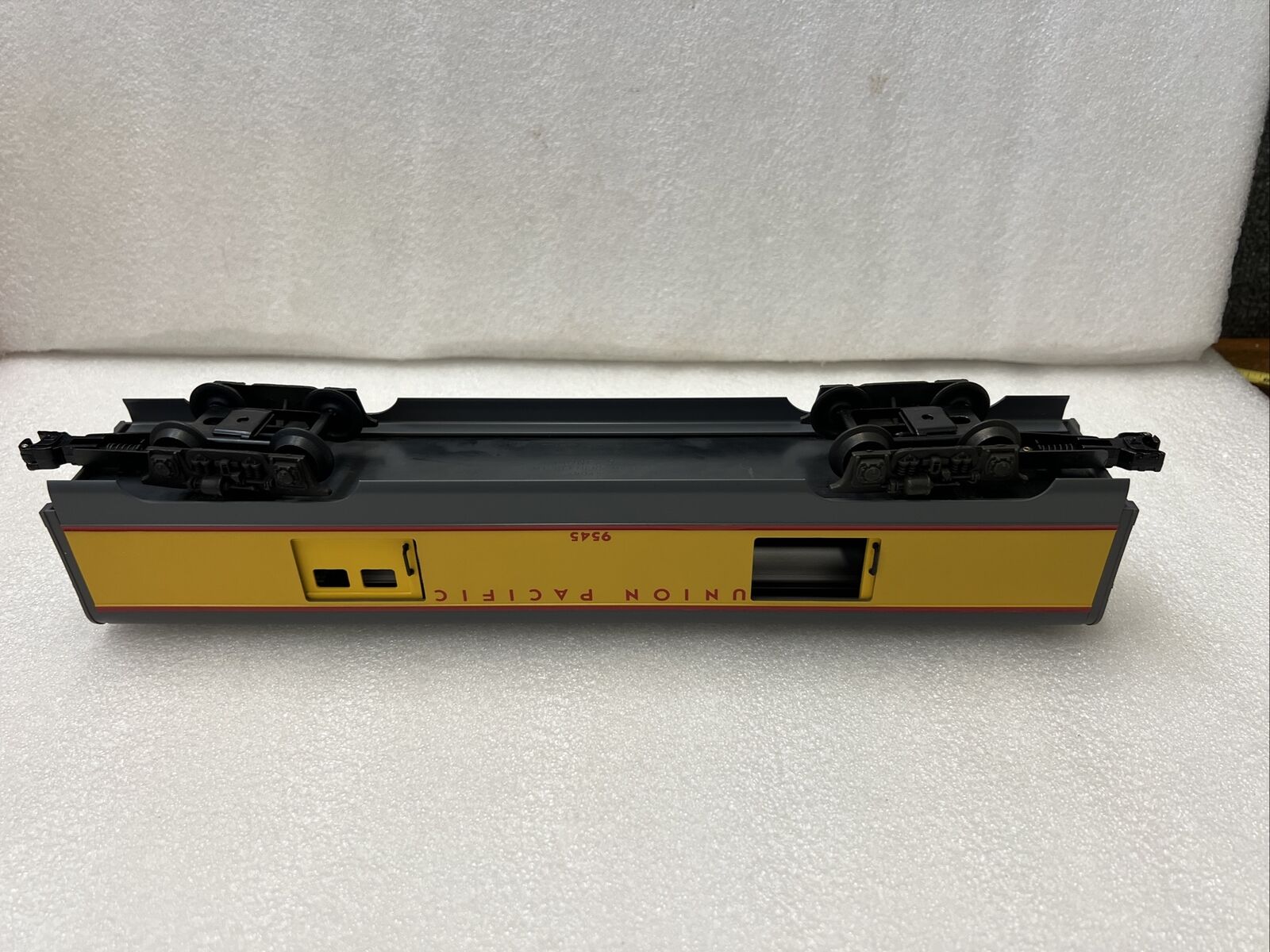 Lionel 6-9545 O Gauge Union Pacific Smooth Side Baggage Car W/OB thumbnail