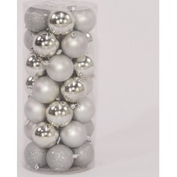 35 Onbreekbare Kerstballen in Koker Diameter 6 Cm Zilver Classic - Oosterik Home