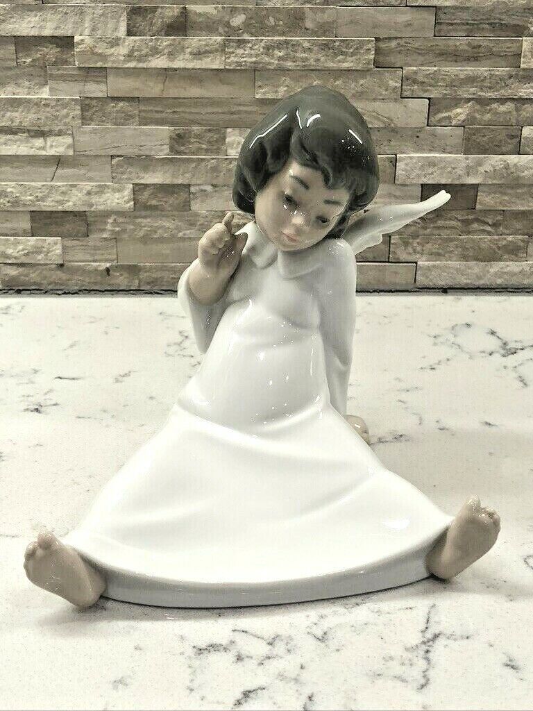 Vintage Lladro Figurine 