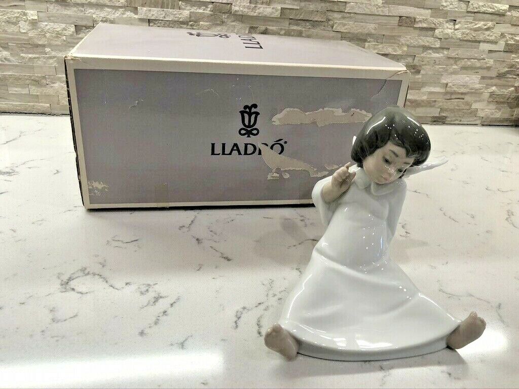 Vintage Lladro Figurine 