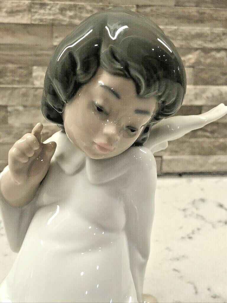 Vintage Lladro Figurine 