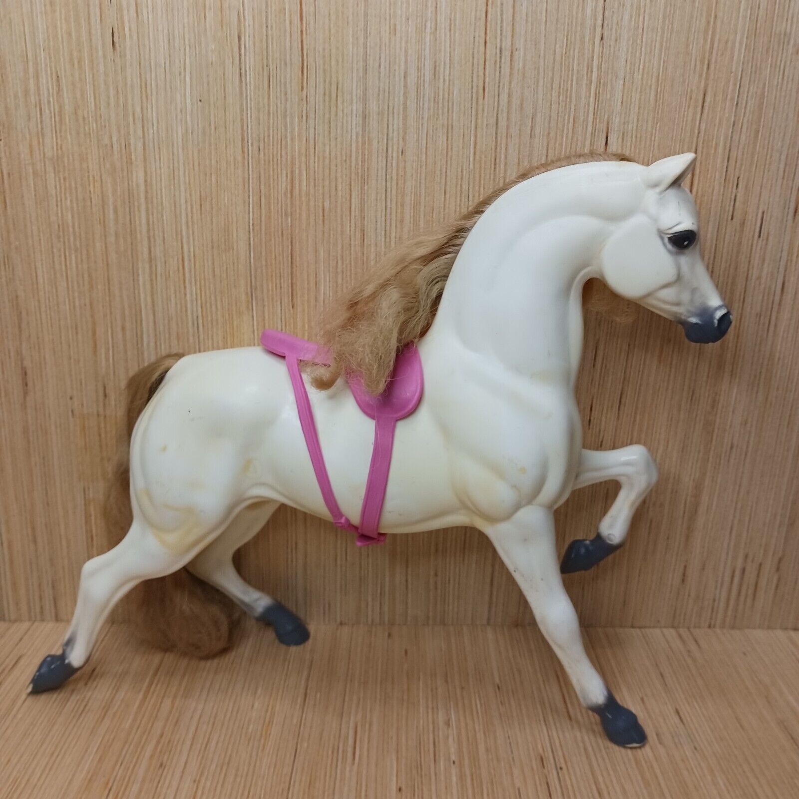 Vintage 1983 BARBIE Dream Horse Prancer #7263 with Saddle thumbnail