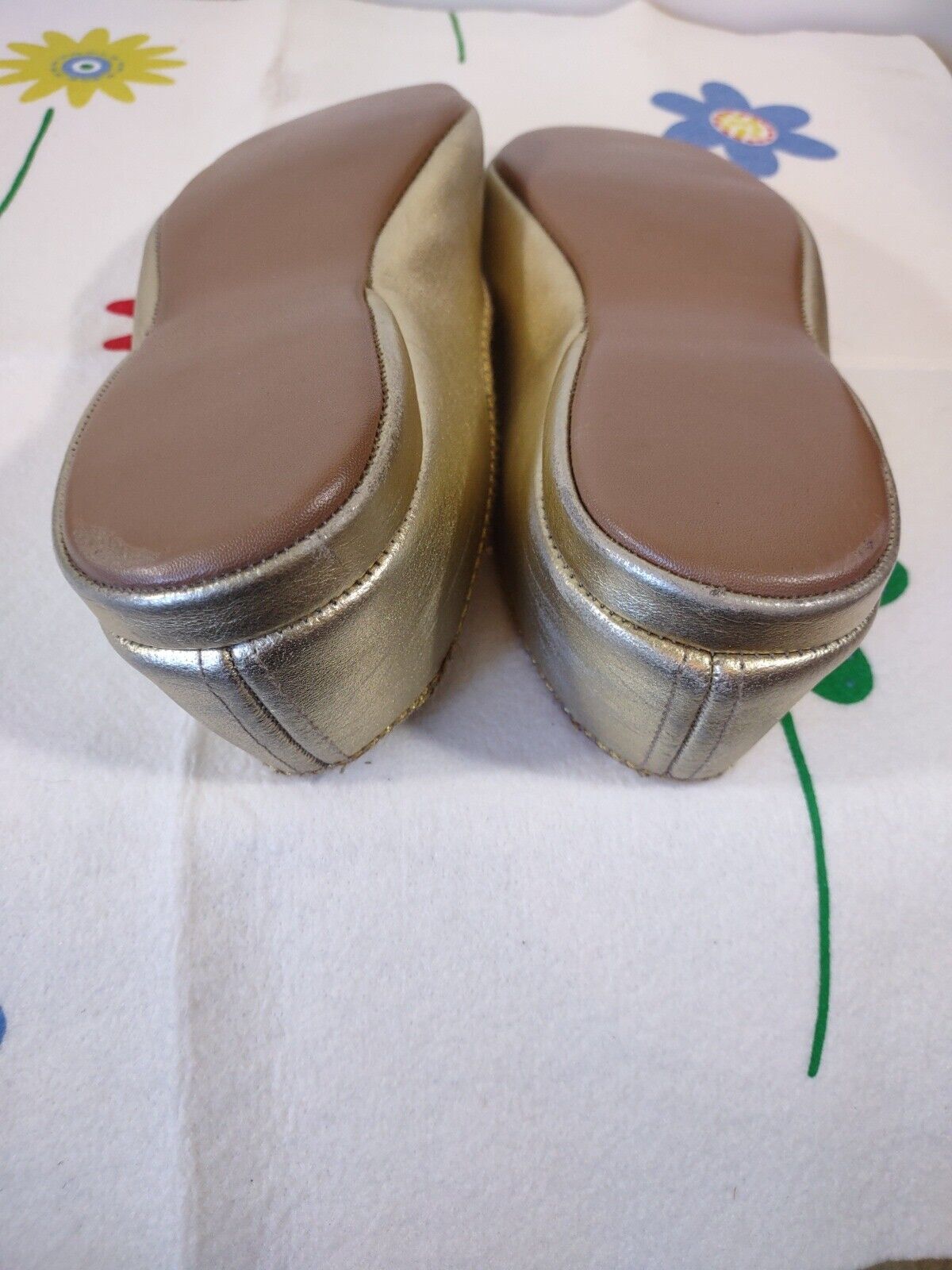 Daniel Green 40102-710 Womens Glamour   Slippers Casual   - Gold, Size 8, #5513 thumbnail