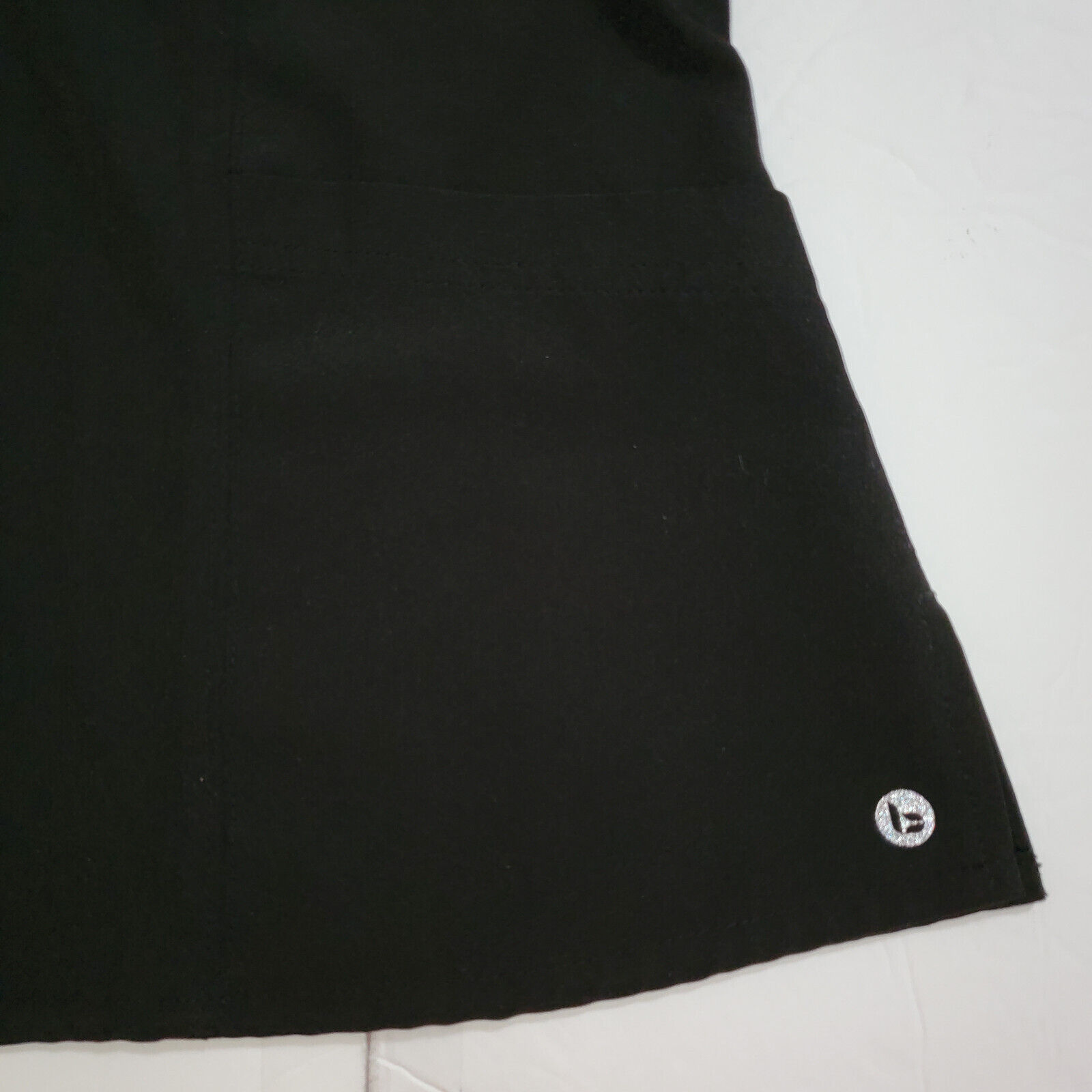 Barco One RACER ~ Women XS ~Style# 5105 Black V-Neck Stretch 4-Pocket Scrub Top thumbnail