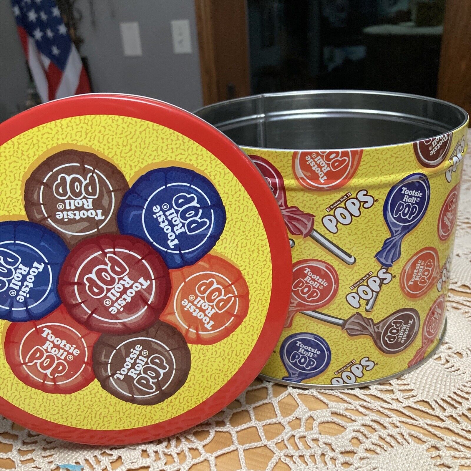Limited  Edition: Tootsie Roll Pop Tin Can Metal Pail Handle Candy  1997 Series3 thumbnail