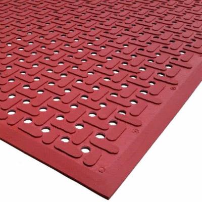 Cactus Mat 2540-R35 VIP Guardian 3' X 5' Red Grease-Proof Anti-Fatigue Floor Mat - 1/4 Thick