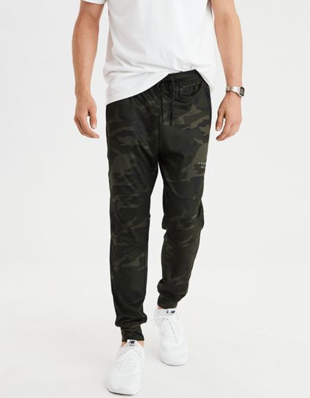 AE Lightweight Fleece Jogger